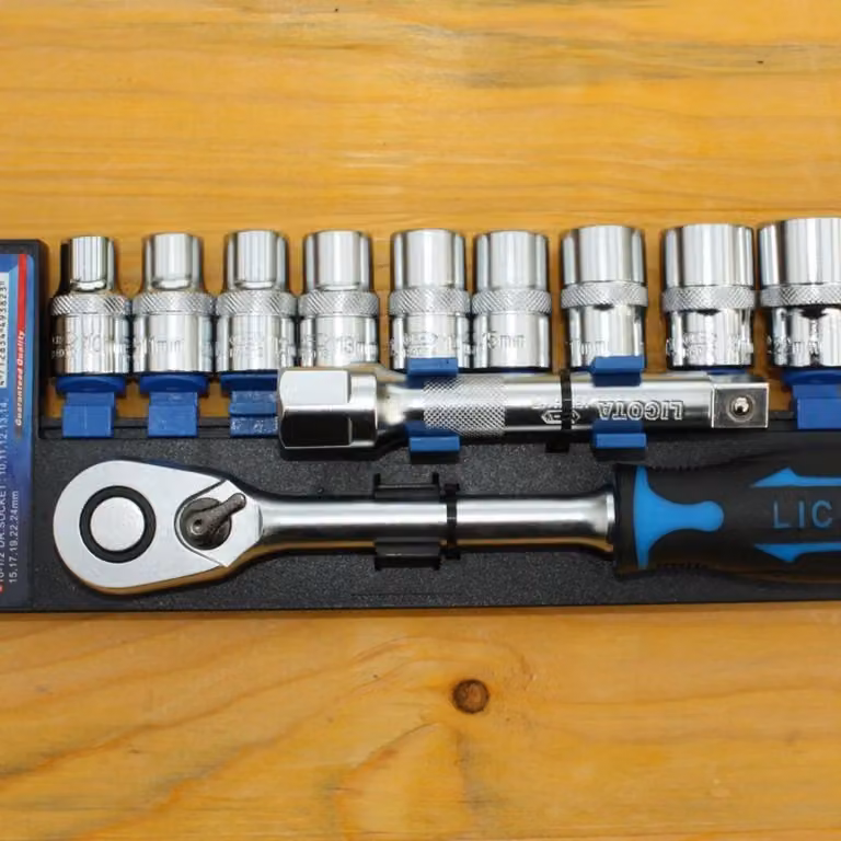 Set Chiavi a Bussola Industriali 1/2" (10-24mm) con Cricchetto a 60 Denti - 12 Pezzi