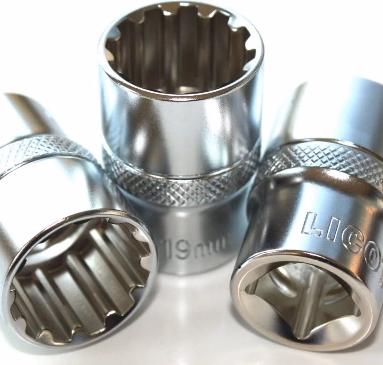 Chiave a Bussola 1/2" 18mm Cr-V Spline per Cricchetto e Chiave