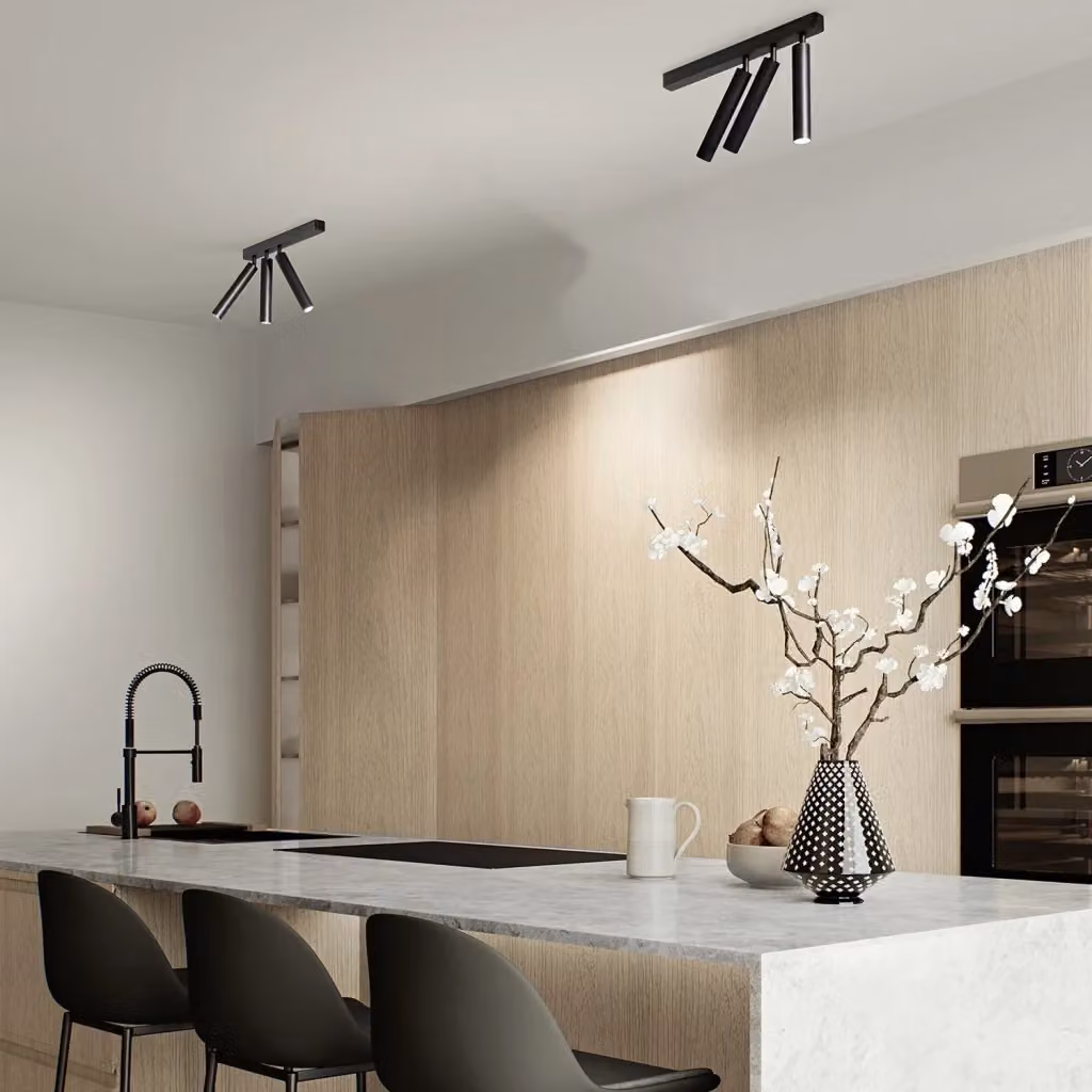 Spot Moderno Perenz Illumina in Metallo Nero con 3 Luci LED da 10W 3000K Luce Bianca Calda – 2
