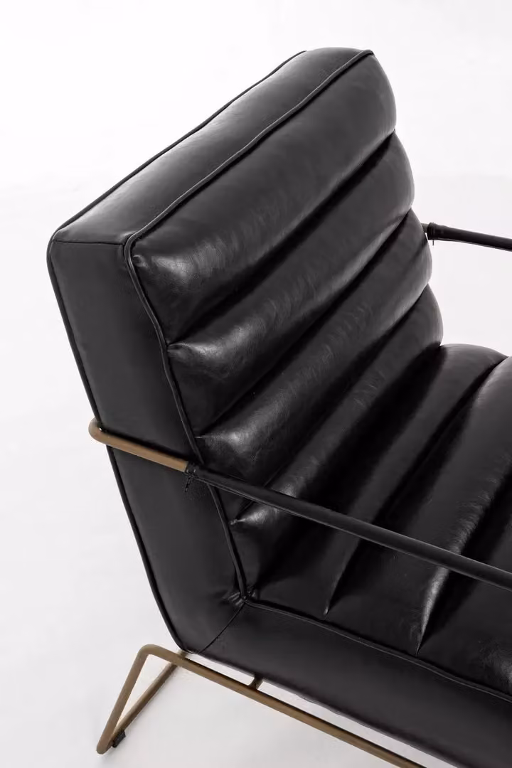 Poltrona Bizzotto Brianna in similpelle nera con dettagli oro e struttura in metallo – 4