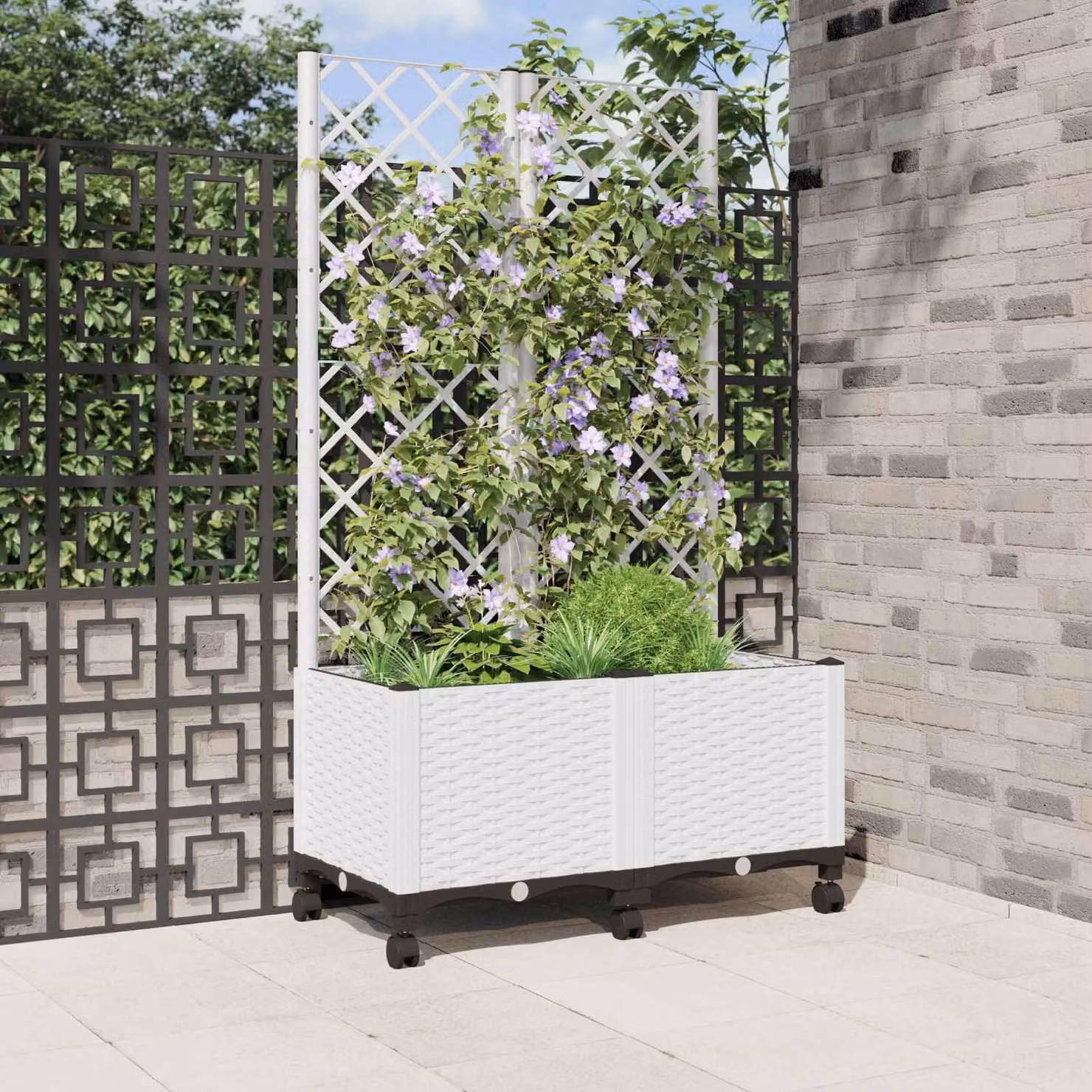 vidaXL Vaso da giardino con grigliato e ruote Bianco L: 80 cm, P: 40 cm, H: 146 cm