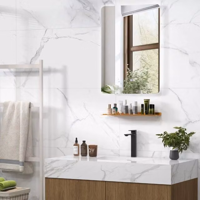 Specchio da bagno con LED Design Mania, regolabile con funzione autosbrinante, L: 70 cm, H: 50 cm, disponibile in argento o bronzo