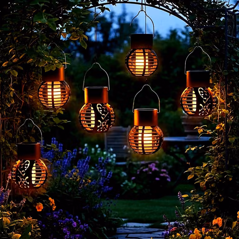 Set di 6 mini lanterne solari a LED, effetto fiamma, 9x7 cm, colore nero