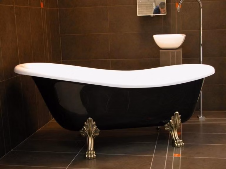 Vasca da bagno freestanding Art Nouveau Roma 147 x 71 x 72,5 cm nero/bianco/oro vecchio - Bagno antico barocco