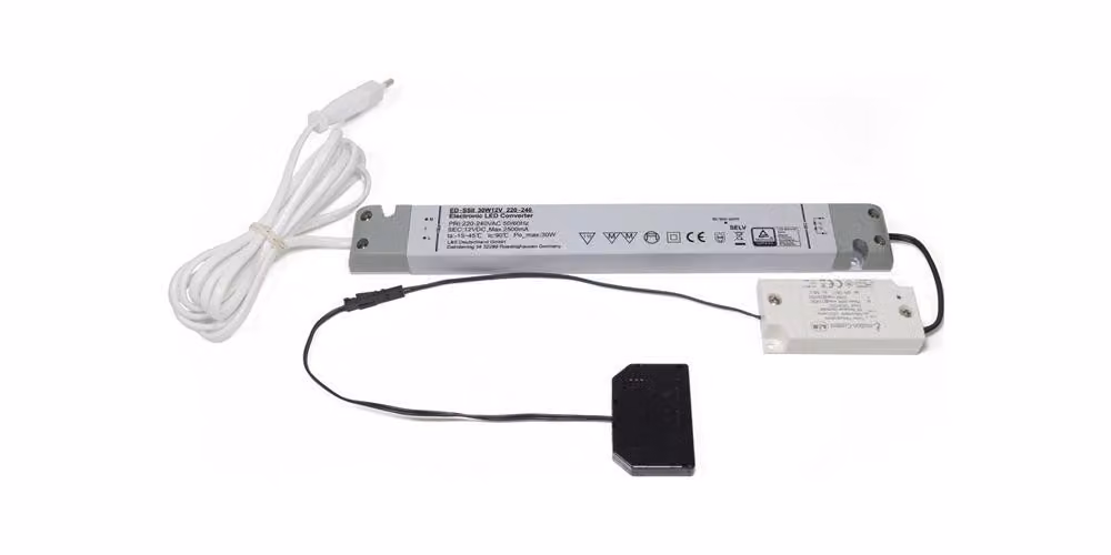 L&S Emotion Radiocomando a 1 canale Ser.Frankfurt 230 V 12 V 30 W Distributore a 6 vie - 2000370