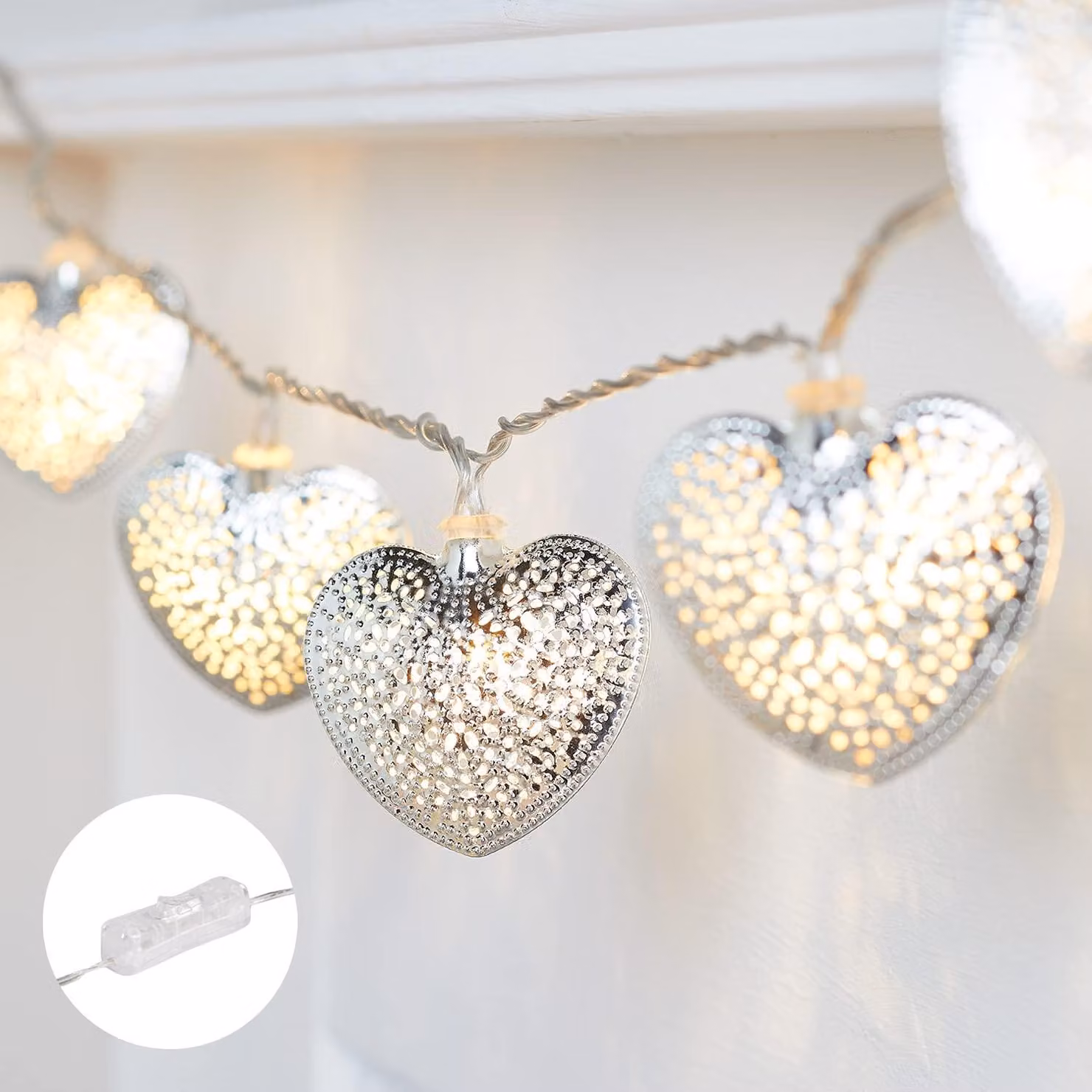 Catena luminosa a LED a forma di cuore, argento, luce bianco caldo, 5,85 metri, con timer