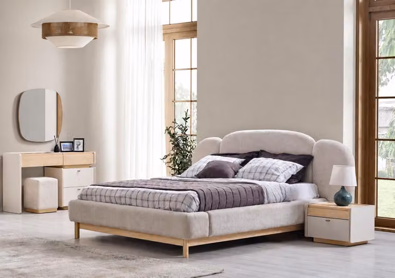 Set di mobili scandinavo: letto, comò, comodini e specchio