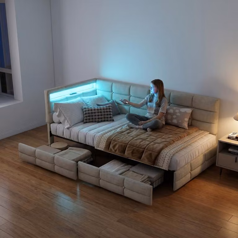 Letto imbottito ProximaX 90x200 cm in lino beige, testiera a L con illuminazione a LED e presa USB, 2 cassetti, rete a doghe, mobile moderno per camera da letto
