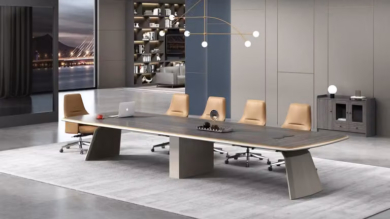 Geräumiger grauer Besprechungstisch mit modernem und elegantem Design.