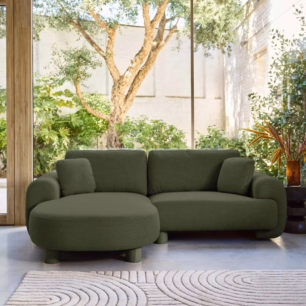 Divano angolare sinistro Sweeek in tessuto verde con cuscini decorativi e coperture rimovibili per il tuo soggiorno, L/P/H: 231 x 160 x 78 cm – 2