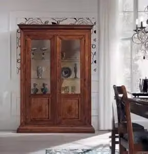 Vetrina KIVIO in legno marrone con ante in vetro e ripiani interni stile rustico L: 154 cm, P: 50 cm, H: 214 cm
