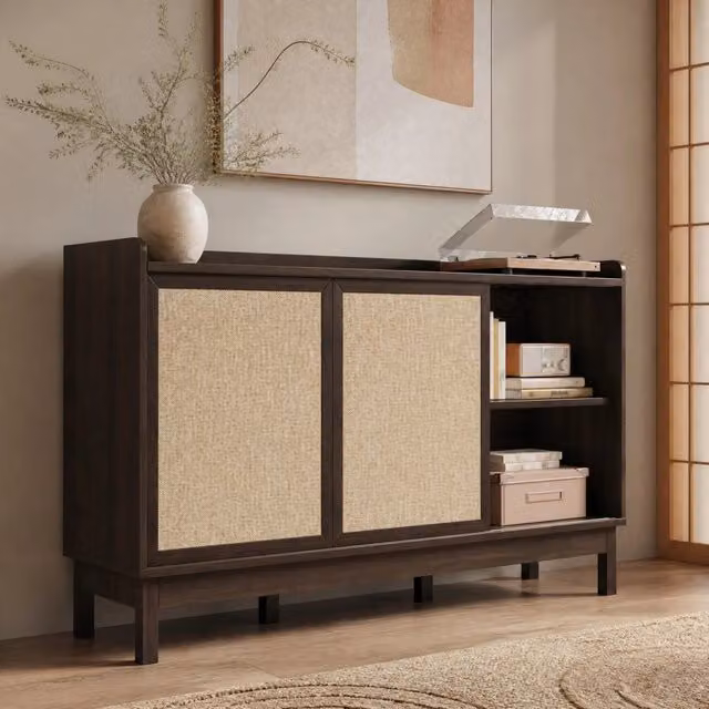 Credenza moderna MIVRAY con ante scorrevoli, due cassetti e ripiani regolabili in MDF, colore beige e marrone, L: 150 cm, P: 39.5 cm, H: 80 cm