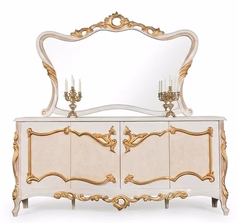 Credenza classica con specchio per un ambiente elegante