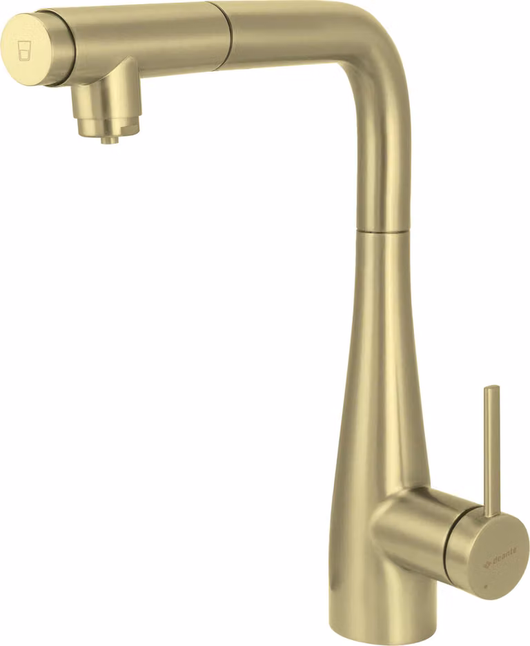 Kitchen faucet with water filter connection with pull-out spout