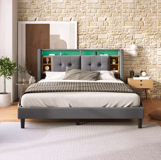 Letto imbottito ULEVR 140x200 cm con testiera contenitore, LED e 2 USB + 2 prese, grigio