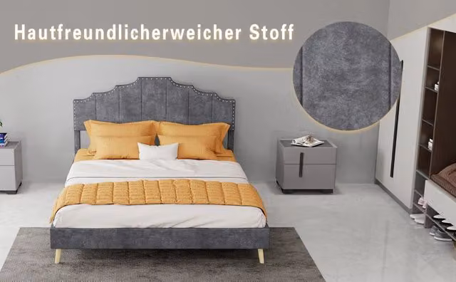 Letto imbottito moderno 140×200 cm in tessuto grigio con testiera geometrica e borchie, base bassa senza pistoni, materasso 140×200 cm incluso
