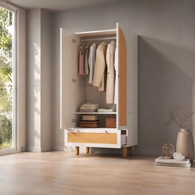 Armadio guardaroba in legno e rattan stile rustico bianco e giallo con ante a battente, cassetti interni e ripiani, H 180,5 cm x L 97 cm x P 54,65 cm