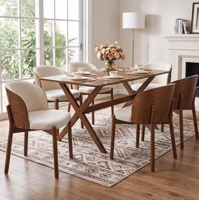 Set di 4 sedie da pranzo in legno massello color noce con rivestimento in lino