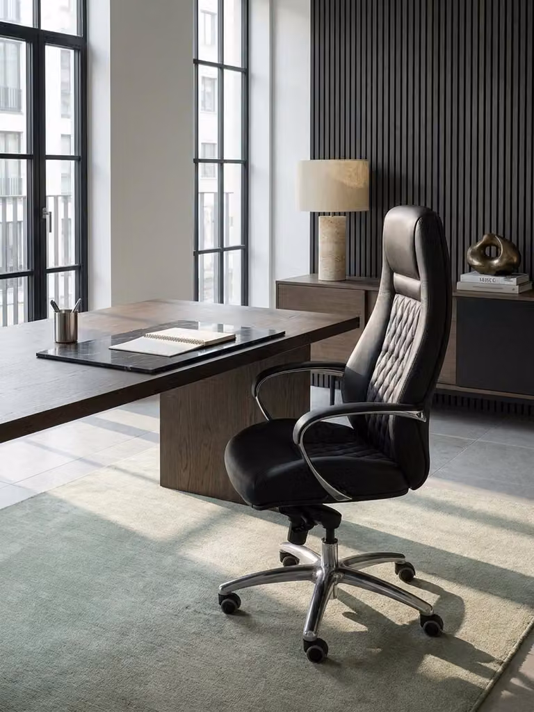 Sedia da ufficio AUSTIN in vera pelle nera Sedia da scrivania 120 kg Poltrona direzionale con schienale alto e poggiatesta X-XL