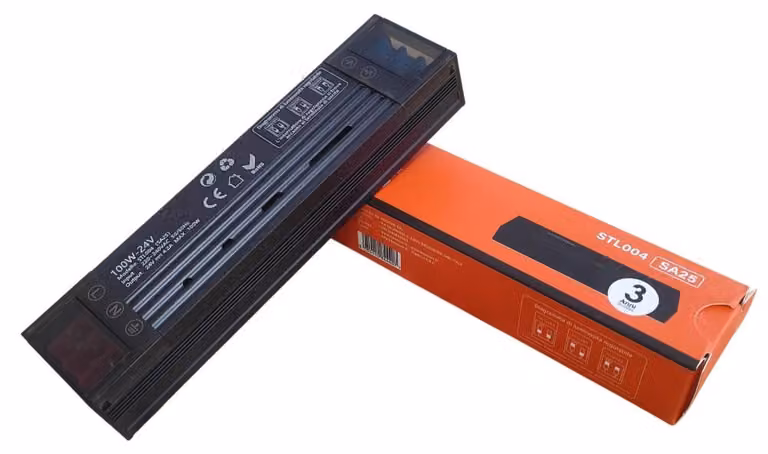 Mini Alimentatore LED Dimmerabile 24V 100W Trasformatore ultra sottile per striscia LED Driver LED - 149x35x25mm