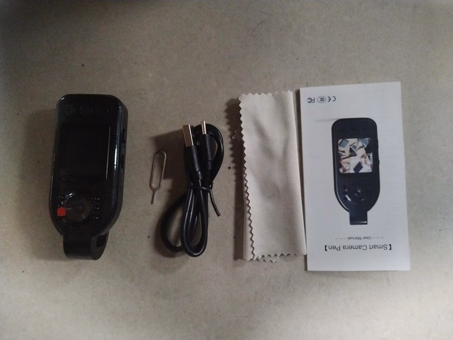 Videocamera indossabile 2K con registrazione audio e video, videocamera portatile, mini webcam, schermo da 1,3 pollici, obiettivo grandangolare da 120°, visione notturna a infrarossi, integrata