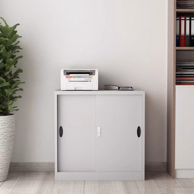 Armadietto da ufficio Rieti en.casa con ante scorrevoli e ripiani regolabili, Grigio chiaro, L 90 cm x P 40 cm x H 90 cm