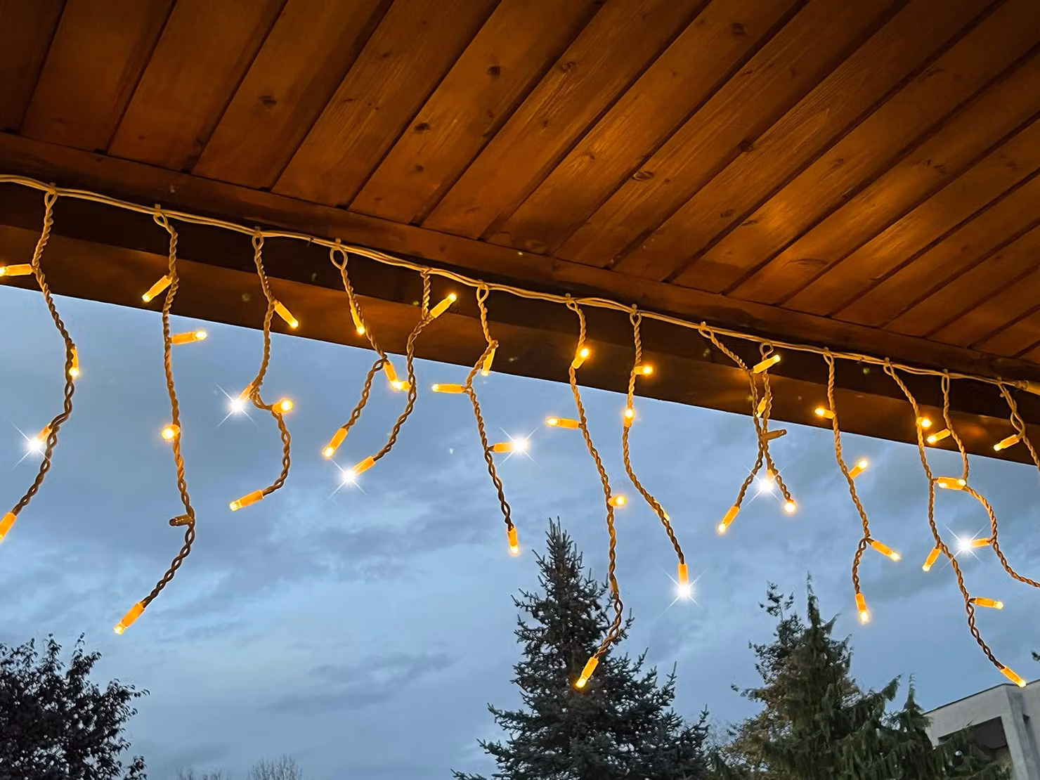 Tenda luminosa a LED a forma di stalattiti, 3m x 0,5m, luce bianca calda, grado di protezione IP67