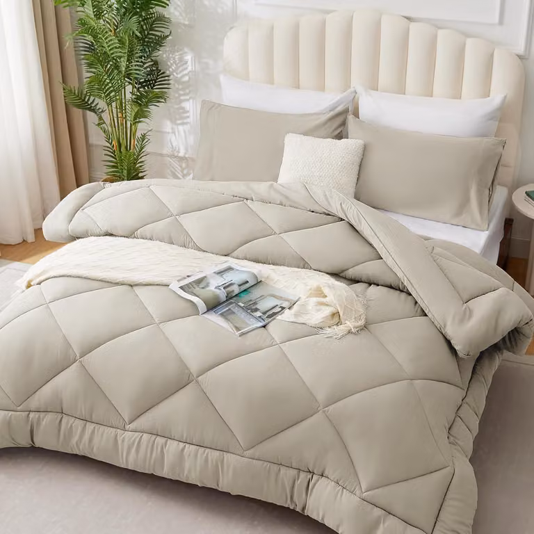 Copertura per letto per tutto l'anno, 260 x 240 cm, color beige, in microfibra, per letto matrimoniale