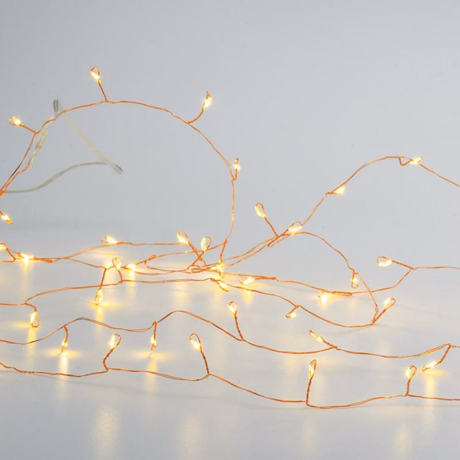 ACA Lighting 300 Catena decorativa a LED, WW, cavo in rame, 220-240V + 8 funzioni, IP44, 3m+3m, 6W X063001277