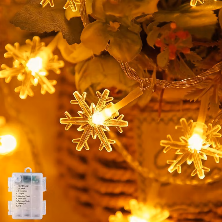 Catena luminosa a forma di fiocchi di neve, 40 LED, 6 metri, alimentata a batteria, luce bianco caldo