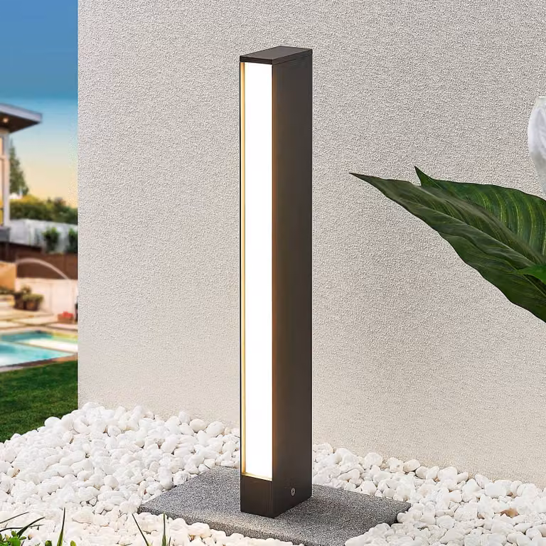 Lampioncino da giardino Lirka Lucande, Alluminio / Grigio / Zincato, Alluminio, Moderno, Lampada LED da esterni