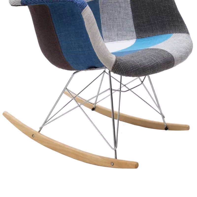 Set di 2 poltrone moderne a dondolo patchwork azzurro e grigio Mobili 2G L: 62 cm, P: 69 cm, H: 70 cm – 2