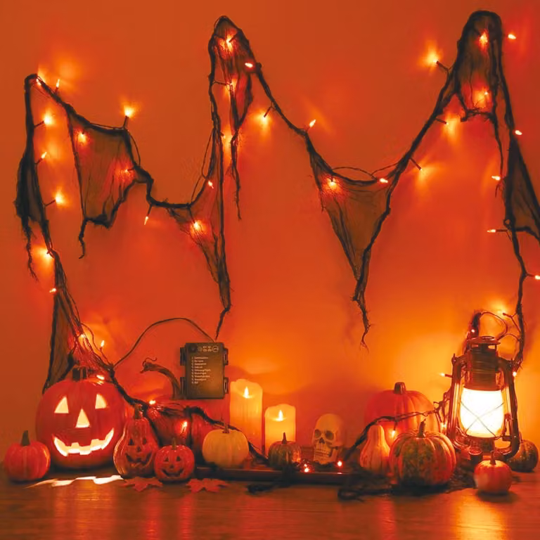 Catena luminosa a tema Halloween, lunghezza 3 metri, 30 LED, colore arancione, rete nera, grado di protezione IP65
