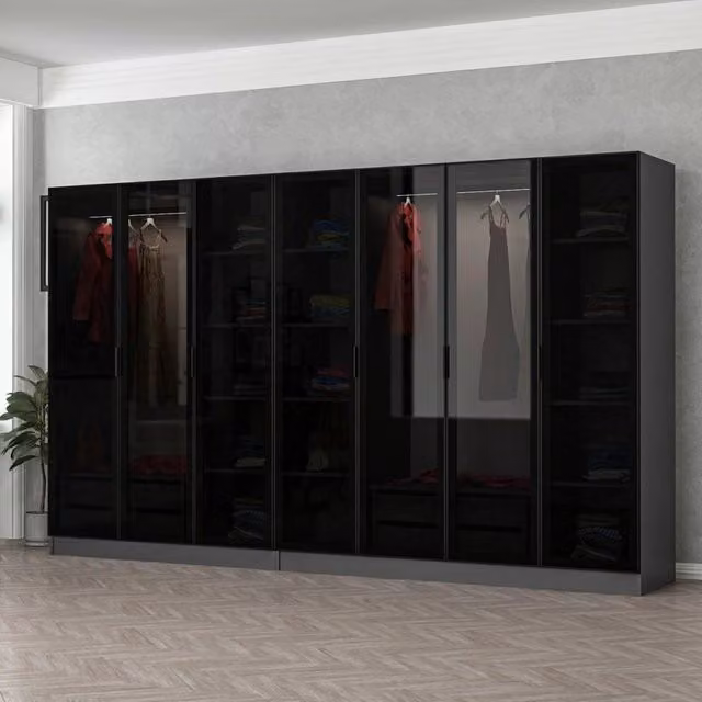 Armadio da camera da letto moderno DMORA con ante a battente, colore nero antracite, L: 315 cm, H: 210 cm