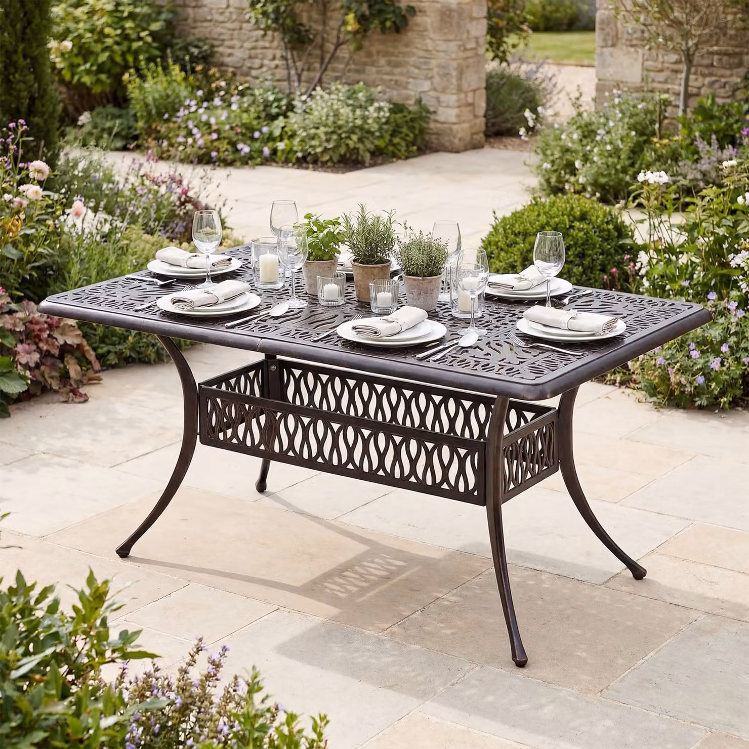 Tavolo da pranzo esterno rettangolare Costway in alluminio verniciato a polvere Rosso e Nero L: 151 cm, P: 91 cm, H: 73 cm