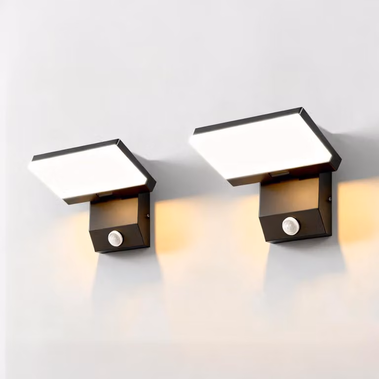 Lampada da parete a LED da 36W con sensore di movimento, 3000K, grado di protezione IP65, confezione da 2