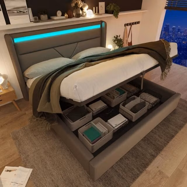 Letto imbottito 160x200 con vano contenitore idraulico illuminazione a LED e rivestimento in similpelle di colore grigio