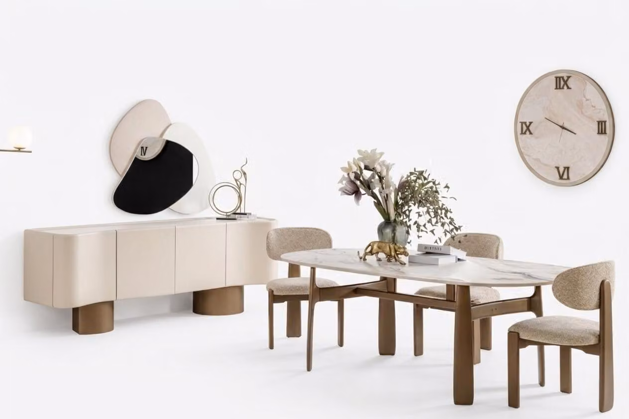 Set per sala da pranzo in stile moderno, colore beige, con consolle spaziosa e sedie imbottite