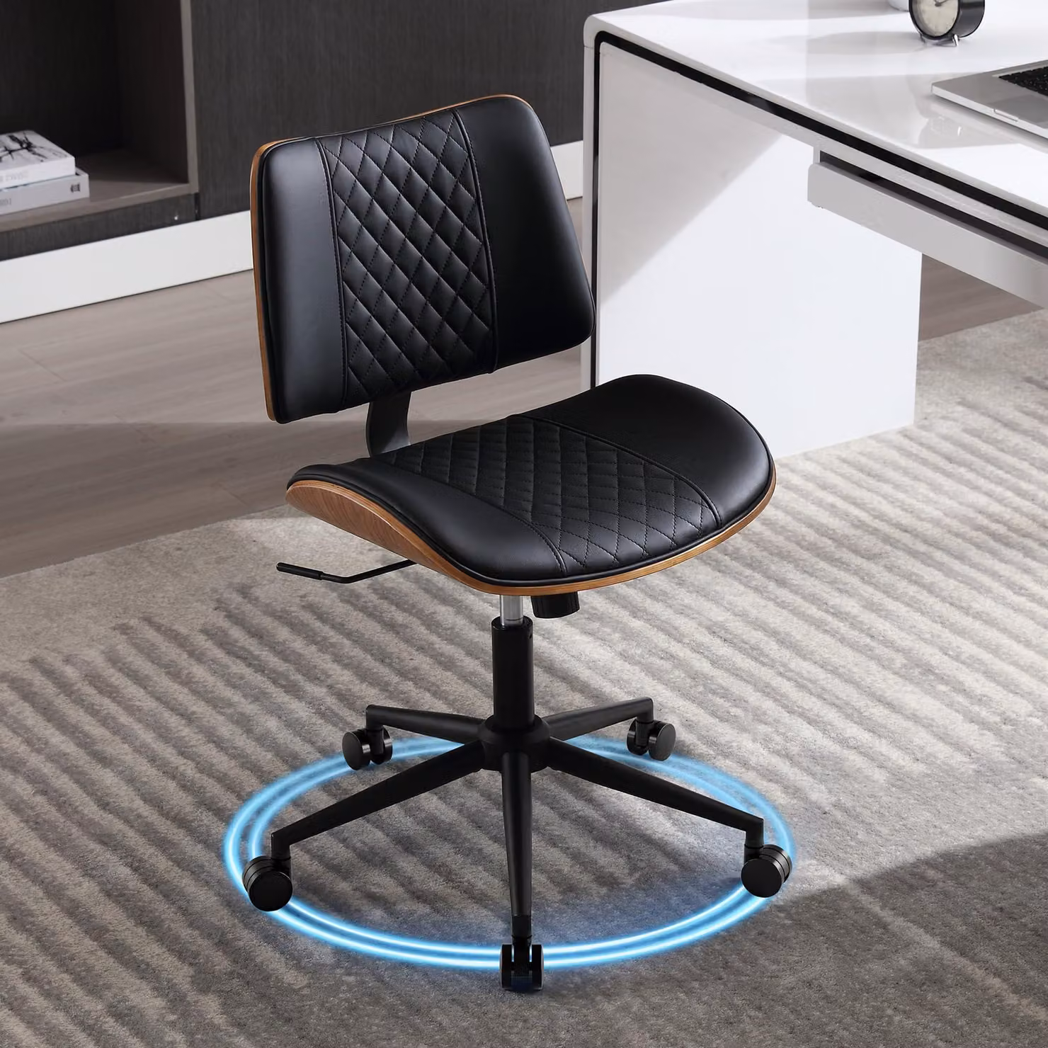 Sedia da ufficio senza braccioli - Rivestita in ecopelle nera - Altezza 82 cm - Struttura in metallo