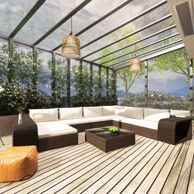 Set di divani da giardino vidaXL in rattan marrone con cuscini bianchi e tavolino da esterno, composizione a L con elementi angolari e pouf