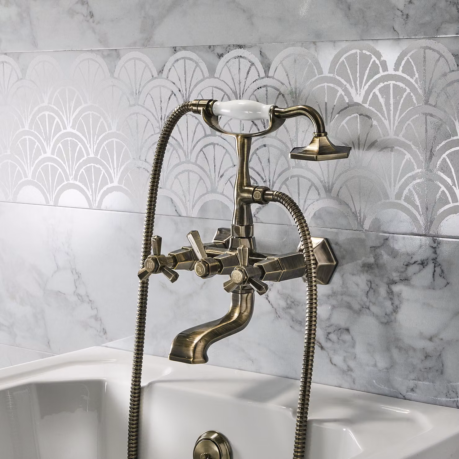 Miscelatore Vasca da Bagno Murale - Ottone Spazzolato - Earlham