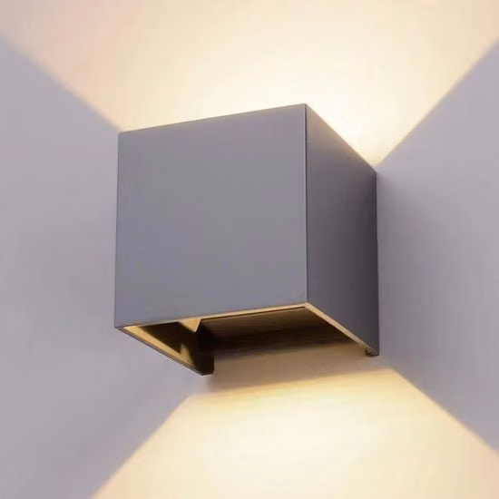 Lampa da parete LED con sensore di movimento da 12W, illuminazione esterna ed interna impermeabile in alluminio, luce calda, colore nero