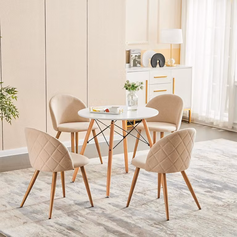 Set di 4 moderne sedie da pranzo a forma di conchiglia, rivestite in tessuto beige chiaro con gambe in metallo, eleganti sedie per la cucina