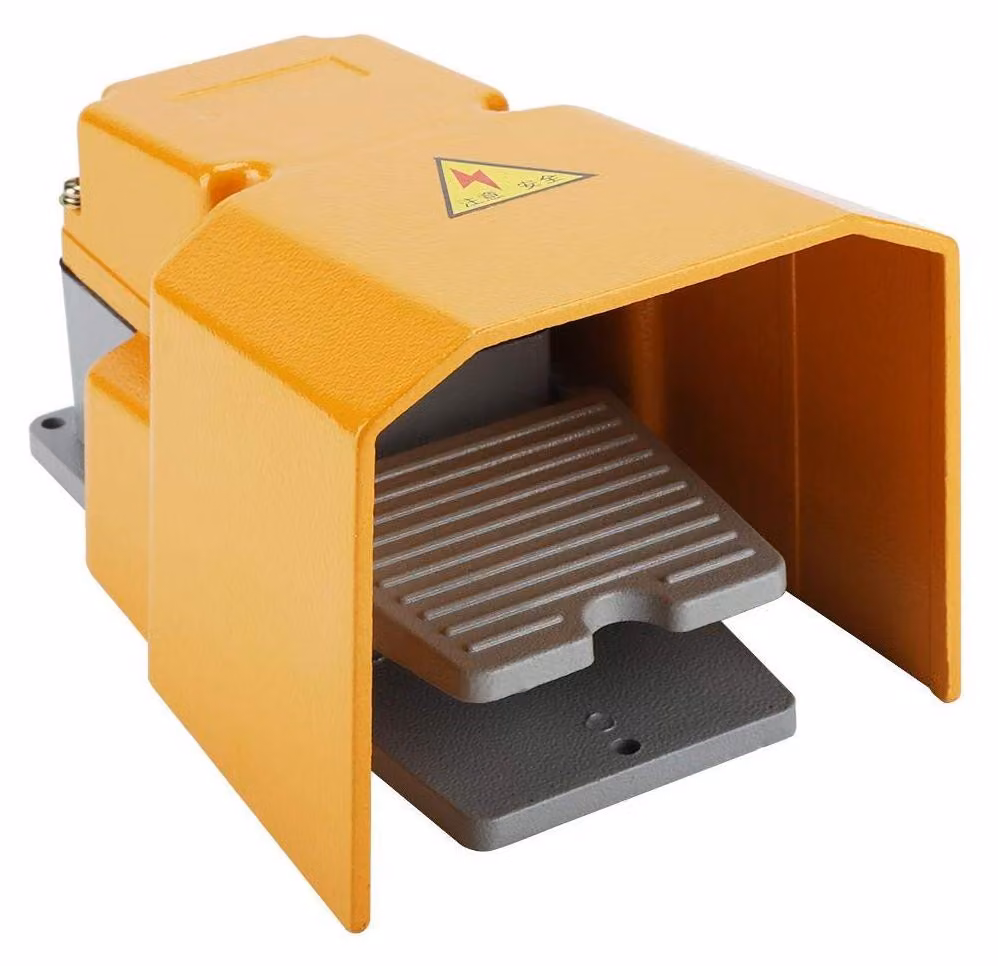 Interruttore a pedale industriale, pedale momentaneo, 250 V, 10 A
