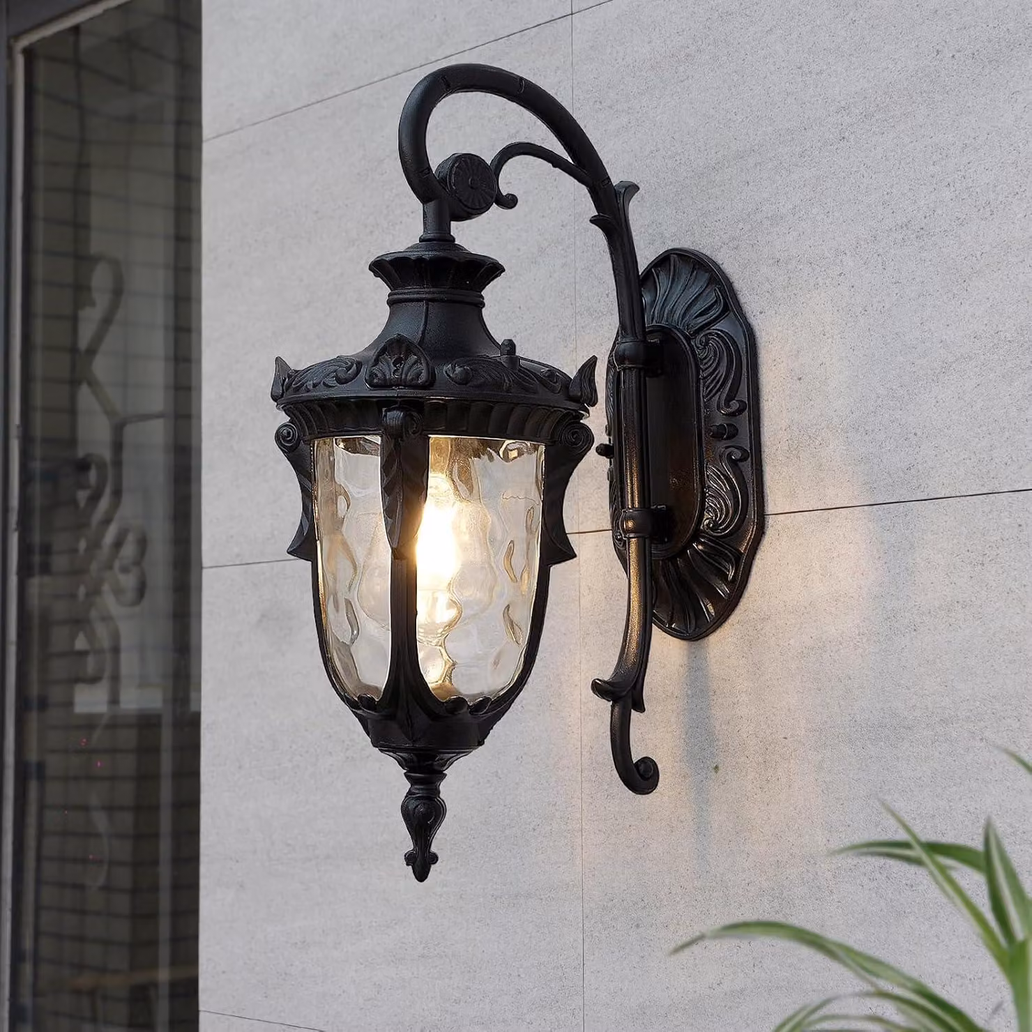 Lampada da parete esterna, stile vintage, impermeabile, realizzata in alluminio e vetro, attacco E27, colore marrone, ideale per terrazzi