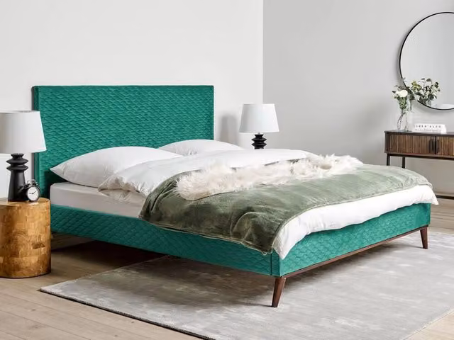 Letto imbottito Beliani in tessuto verde con struttura in legno e design geometrico L/P: 180 x 200 cm