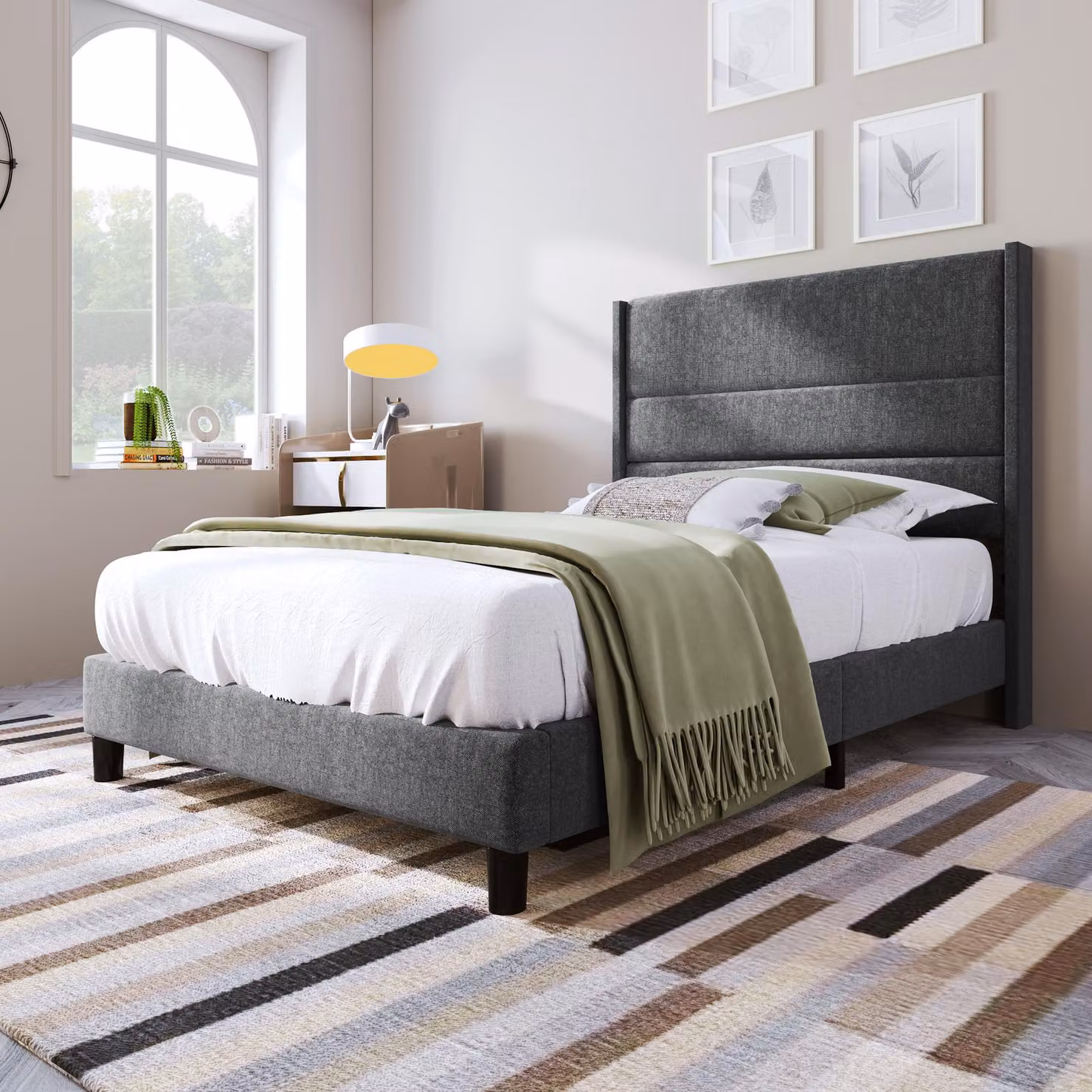 Letto imbottito 90 x 200 cm con rete a listelli, testiera imbottita e 16 cm di spazio libero dal pavimento, rivestito in lino color grigio scuro. Dimensioni della struttura del letto: 96 x 209 cm