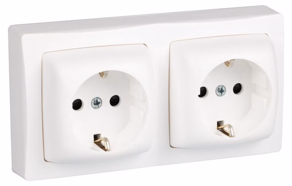 Legrand, 097381, presa multipla doppia, gamma Oteo, presa multipla doppia, bianca, per montaggio a parete