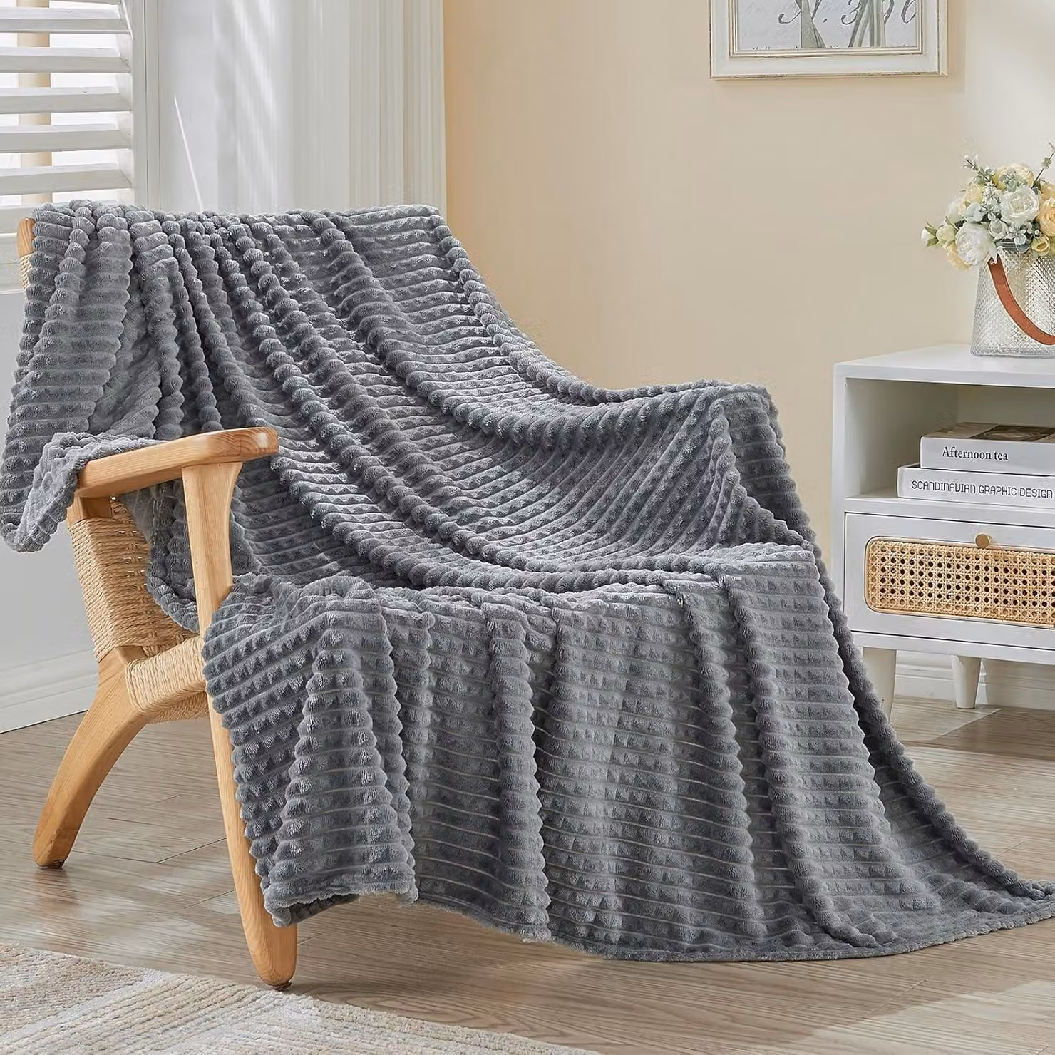 Coperta calda e soffice, effetto 3D, in pile sherpa e flanella, color grigio scuro, dimensioni 130 x 150 cm