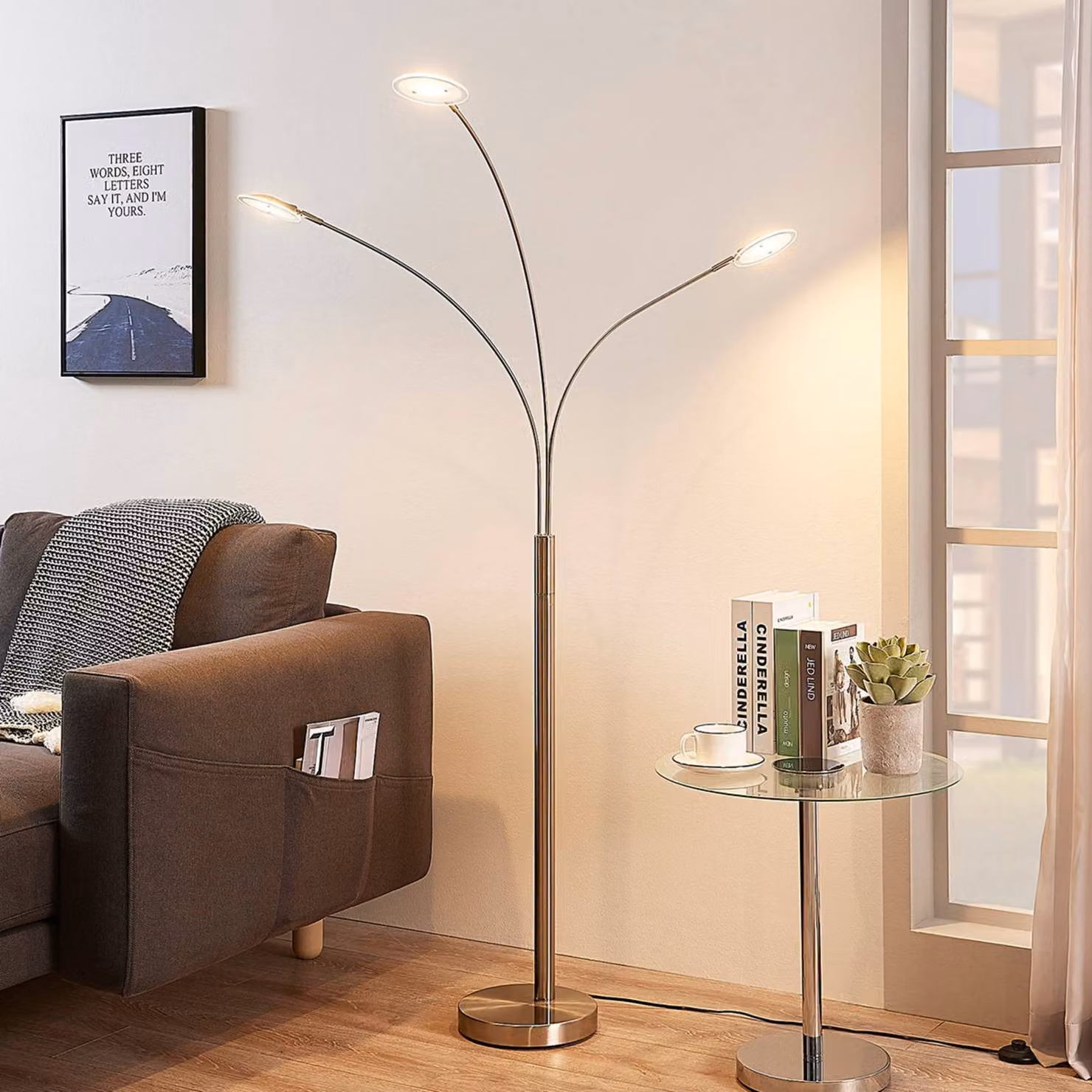Lampada da terra a LED Anea Lindby, Alluminio / Grigio / Zincato, Soggiorno / Sala da pranzo, Metallo, Moderno, Lampada LED da terra